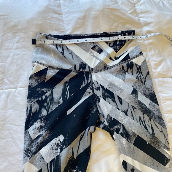 Nike Dri-Fit Abstract Print Leggings, S - Picture 7 of 10